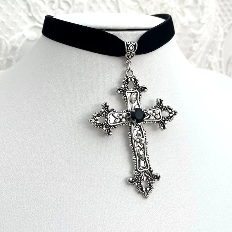 Vintage gothique grande croix noir velours ras de cou orné croix noir velours Grunge tour de cou cadeau pour elle
