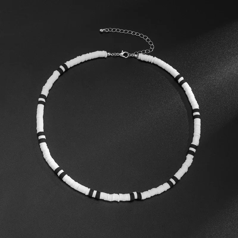 Collar simple en blanco y negro para mujer