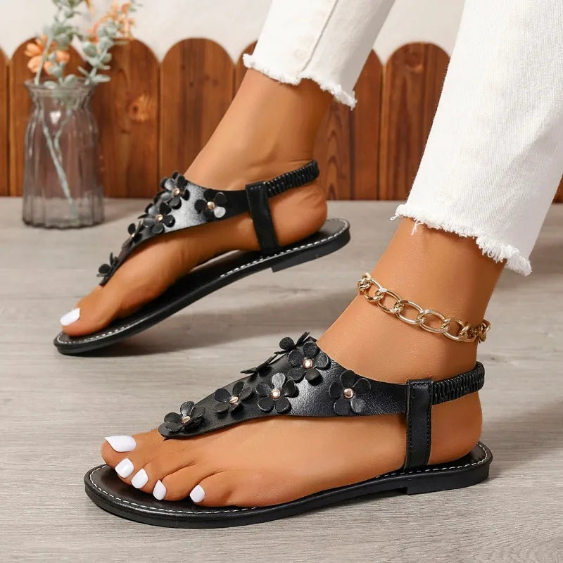 Sandalias planas de verano para mujer.