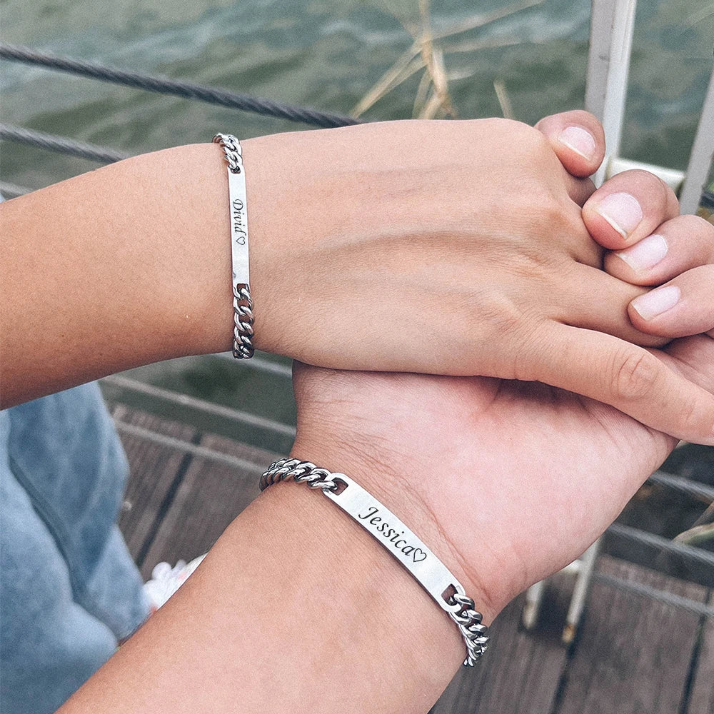 Pulsera de pareja con nombre personalizado