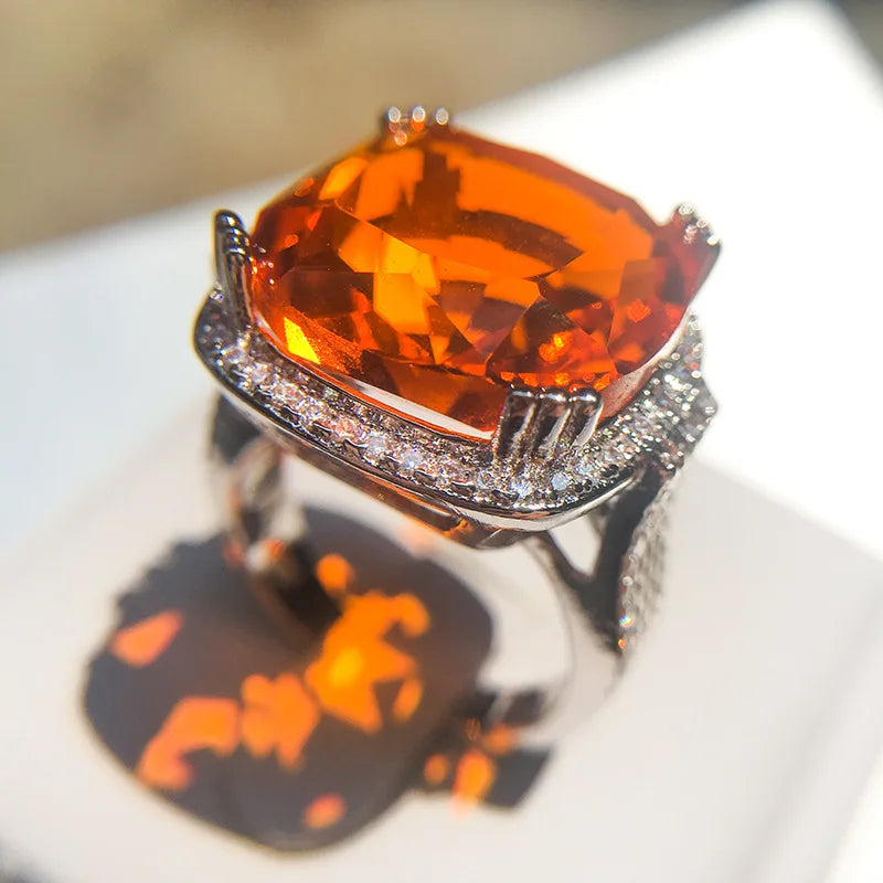 Anillo naranja de circonita grande para mujer