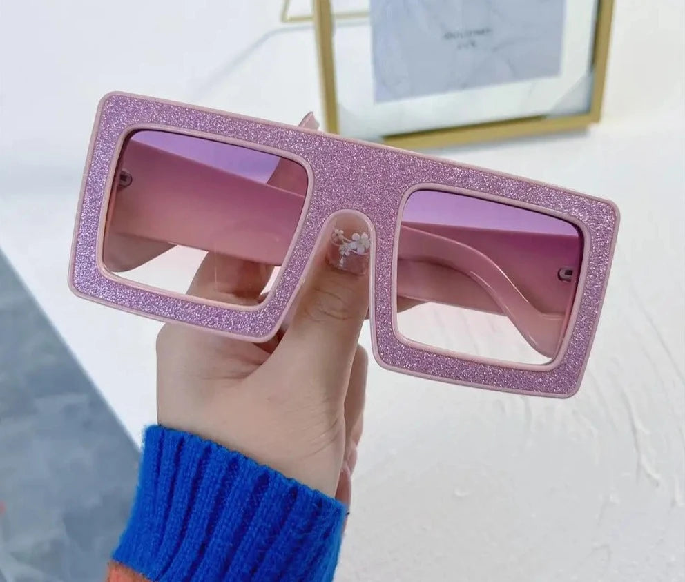 Lunettes de soleil carrées à la mode pour femmes