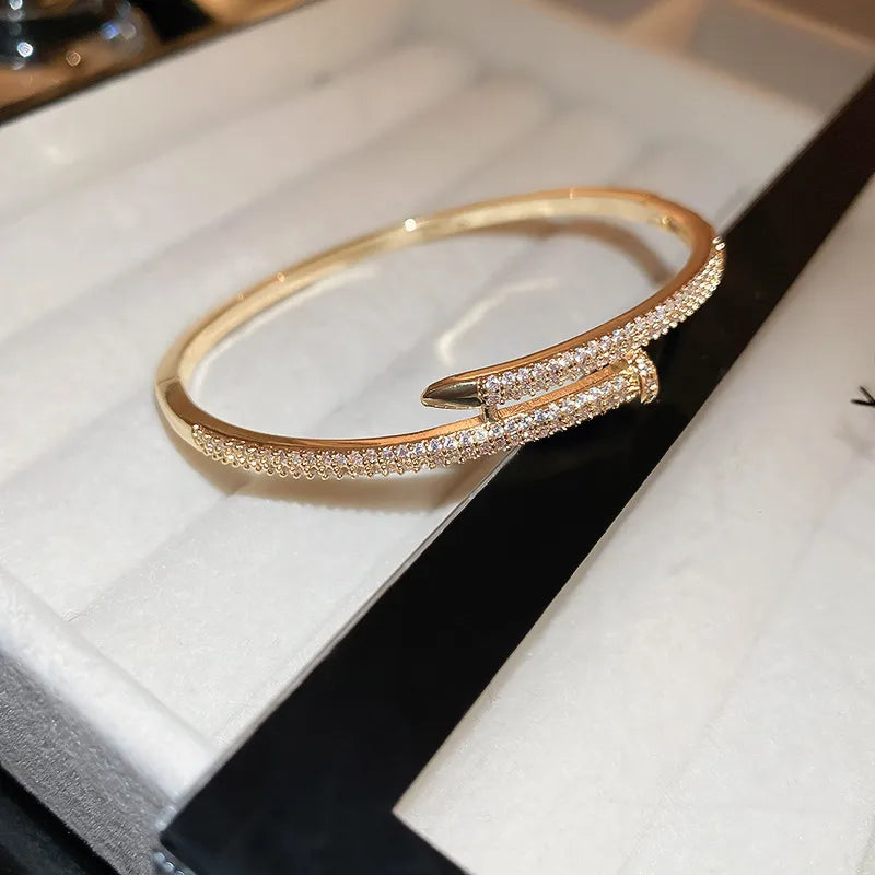 Bracelet élégant à la mode pour femmes