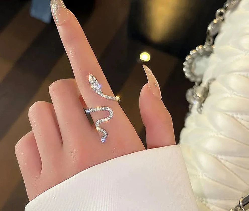 Bague serpent avec strass à la mode pour femmes